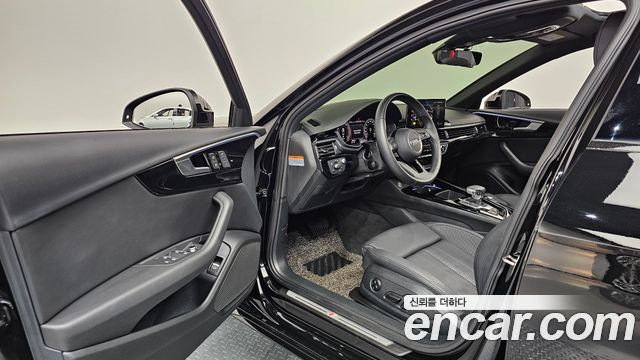 Audi A4 2020 — photo 13