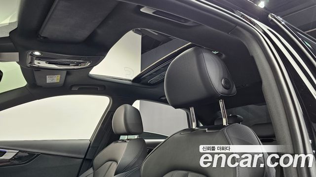 Audi A4 2020 — photo 21