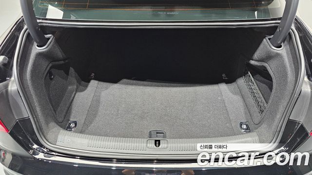 Audi A4 2020 — photo 22