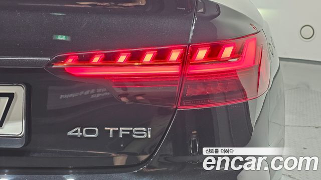 Audi A4 2020 — photo 9