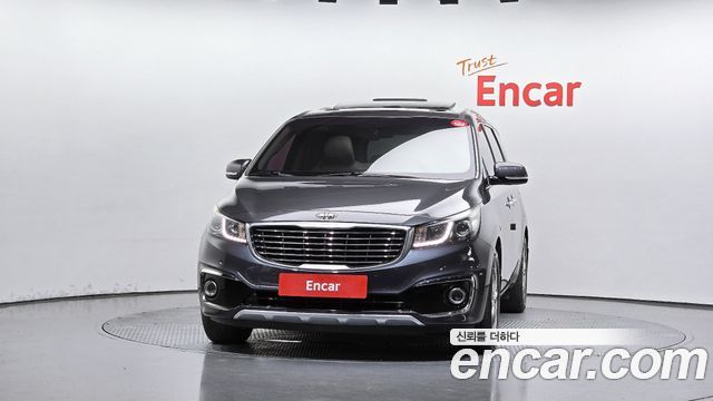 Kia Canival 2015 — photo 3