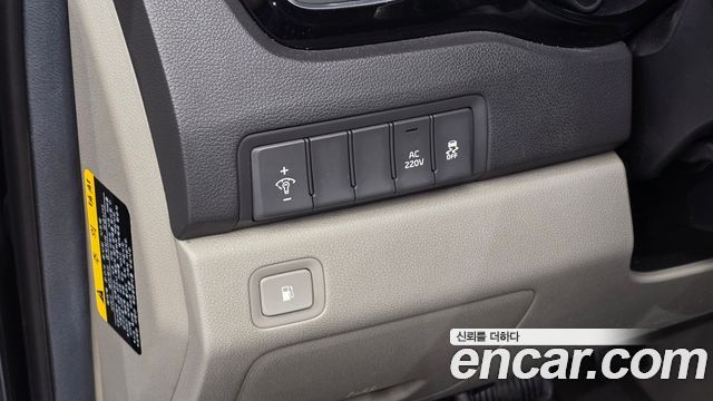 Kia Canival 2015 — photo 19