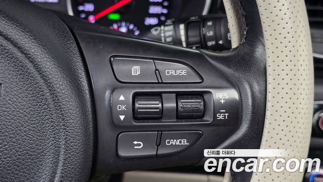 Kia Canival 2015 — photo 20