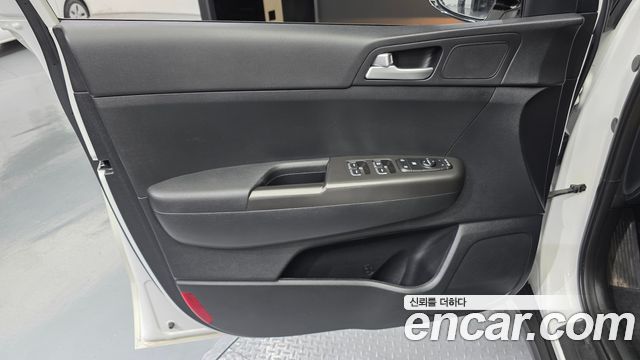 Kia Sportage 2018 — photo 14