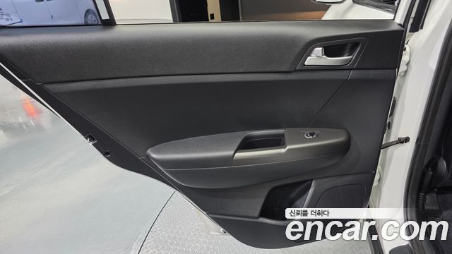 Kia Sportage 2018 — photo 15