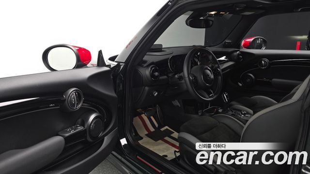 Mini Cooper 2023 — photo 13