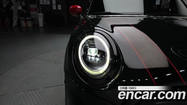 Mini Cooper 2023 — photo 8