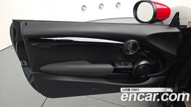 Mini Cooper 2023 — photo 14