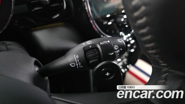 Mini Cooper 2023 — photo 27