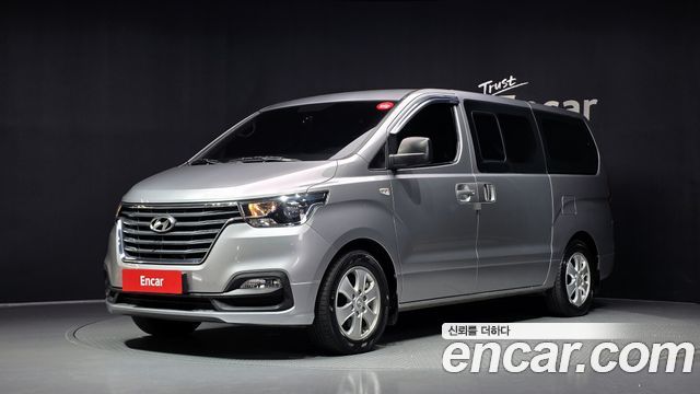Hyundai Starex 2019 — photo 1