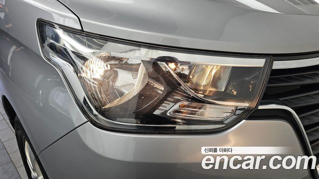 Hyundai Starex 2019 — photo 8