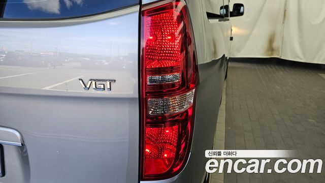 Hyundai Starex 2019 — photo 9