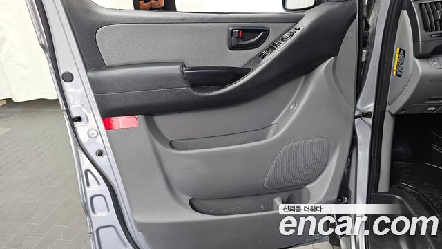 Hyundai Starex 2019 — photo 14