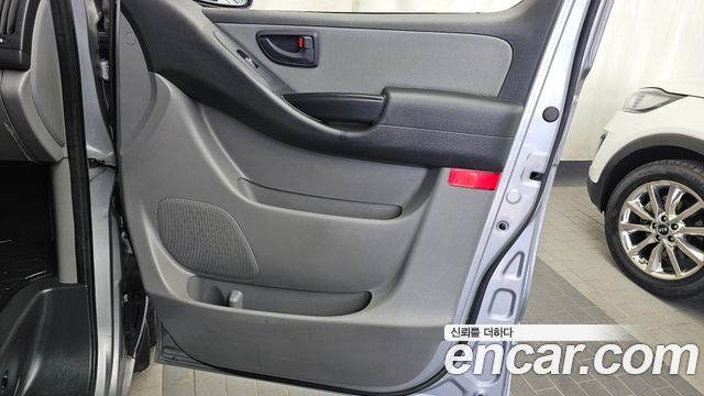 Hyundai Starex 2019 — photo 15
