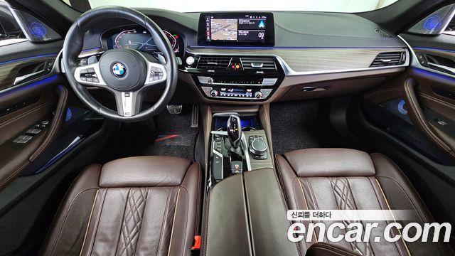 BMW 5-Series 2020 — photo 7