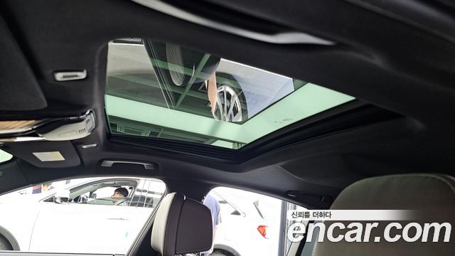 BMW 5-Series 2020 — photo 19
