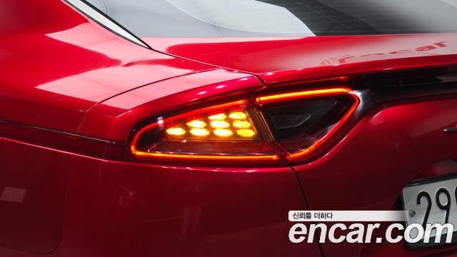Kia Stinger 2020 — photo 9