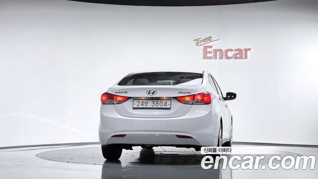 Hyundai AVANTE 2011 — photo 4