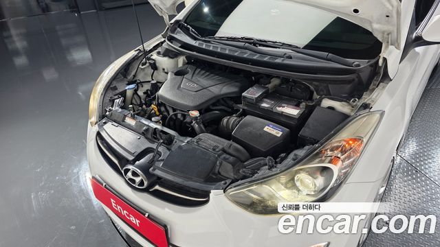 Hyundai AVANTE 2011 — photo 6