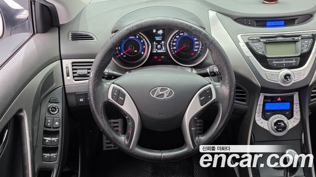 Hyundai AVANTE 2011 — photo 19
