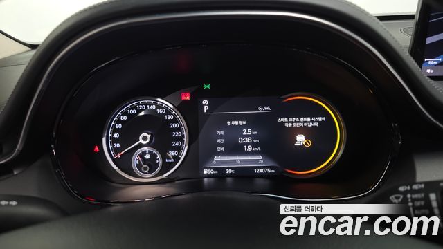 Genesis GV70 2021 — photo 11