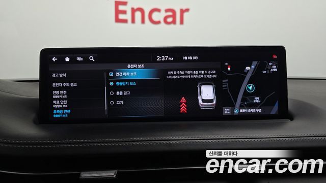 Genesis GV70 2021 — photo 35