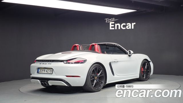 Porsche 718 2019 — photo 2