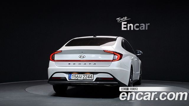 Hyundai Sonata 2022 — photo 4