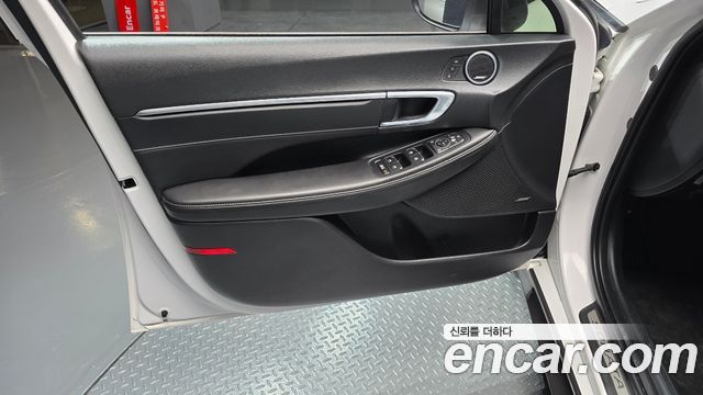 Hyundai Sonata 2022 — photo 14