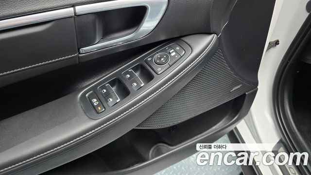 Hyundai Sonata 2022 — photo 29