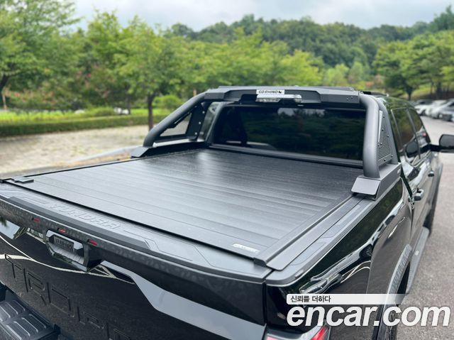 Toyota Tundra 2023 — photo 19