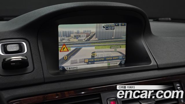 Volvo S80 2014 — photo 13