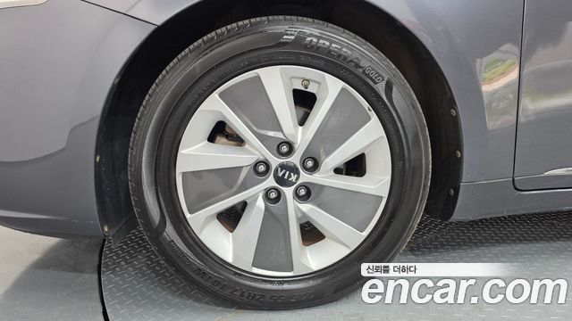 Kia K7 2017 — photo 5