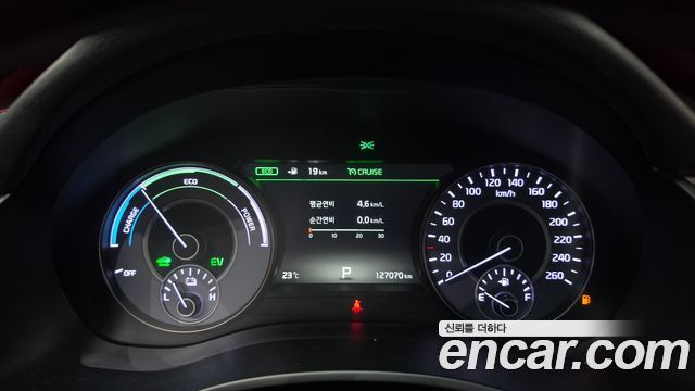 Kia K7 2017 — photo 11