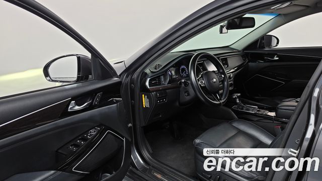 Kia K7 2017 — photo 13