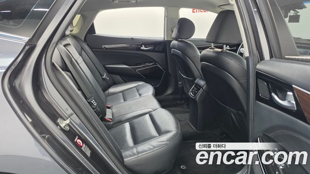Kia K7 2017 — photo 17