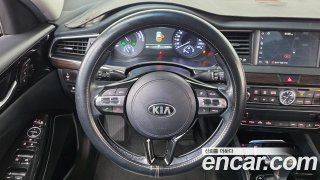 Kia K7 2017 — photo 19