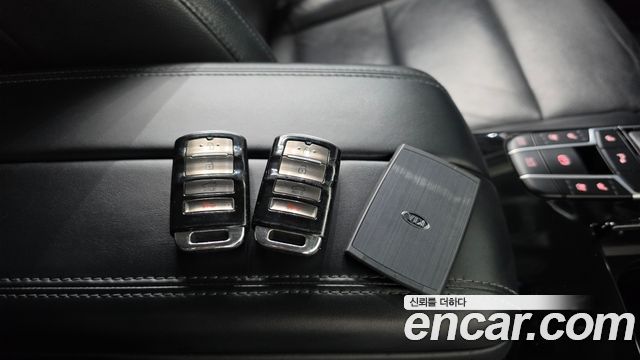 Kia K7 2017 — photo 21