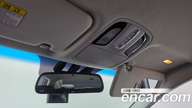 Kia K7 2017 — photo 23