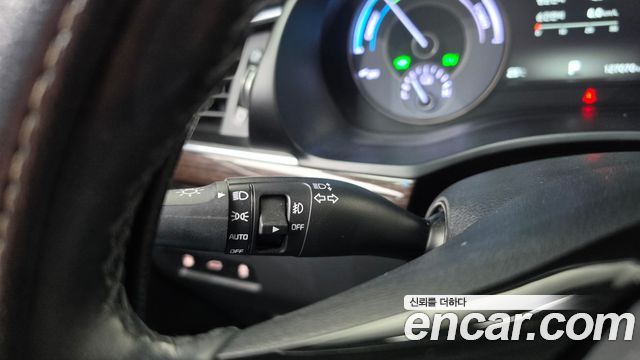 Kia K7 2017 — photo 24