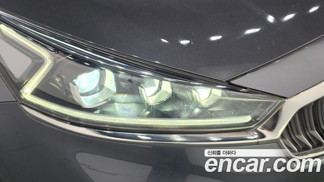 Kia K7 2017 — photo 8