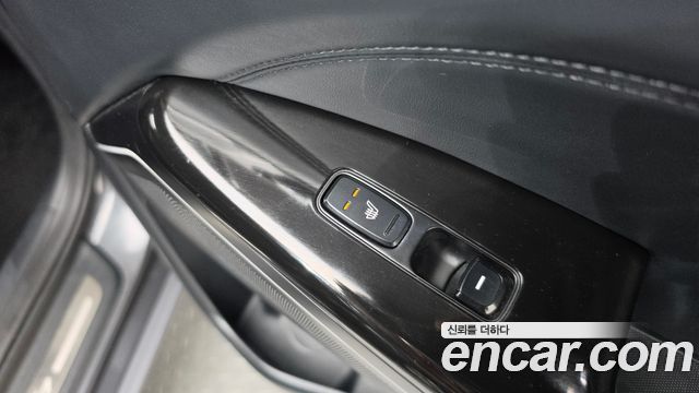 Kia K7 2017 — photo 27