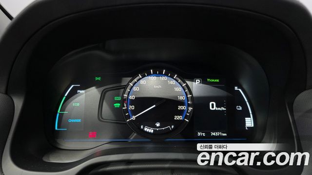 Hyundai Ioniq 2016 — photo 11