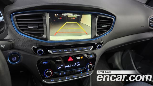 Hyundai Ioniq 2016 — photo 22