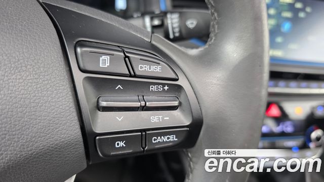 Hyundai Ioniq 2016 — photo 24