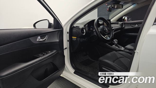 Kia K3 2020 — photo 13
