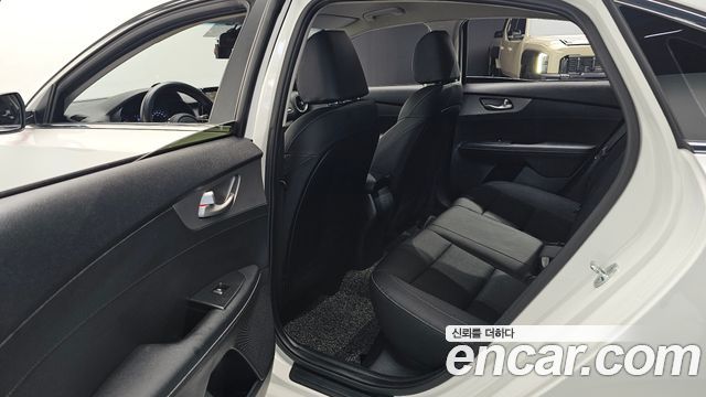 Kia K3 2020 — photo 18