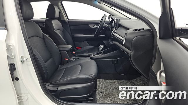 Kia K3 2020 — photo 16