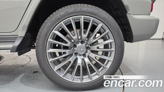 Mercedes-Benz G-Class 2026 — photo 7