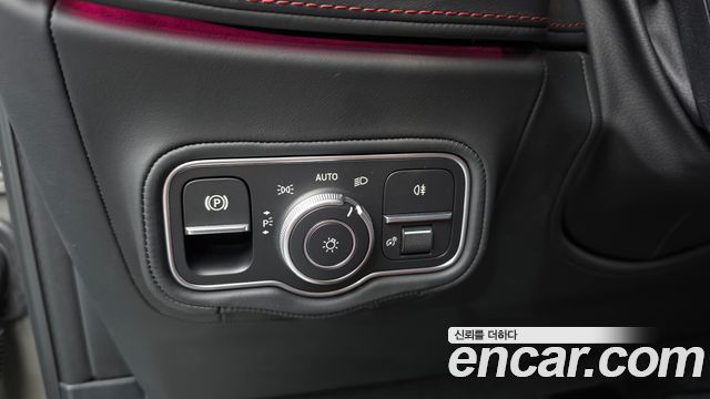 Mercedes-Benz G-Class 2026 — photo 30